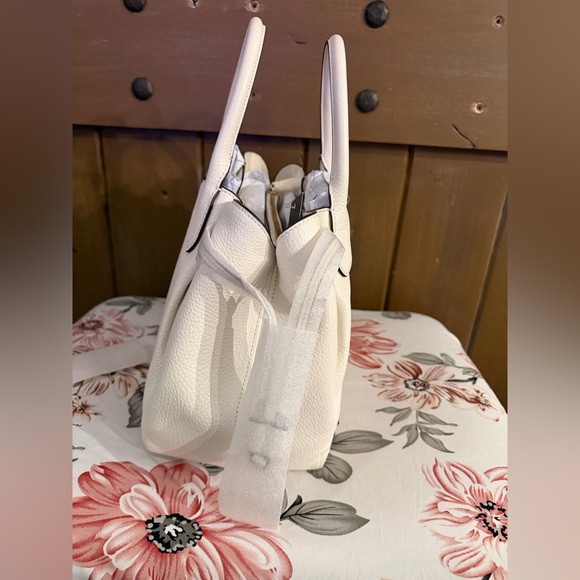 Kate Spade Dumpling Large Satchel Bag originally $459 - Picture 10 of 12